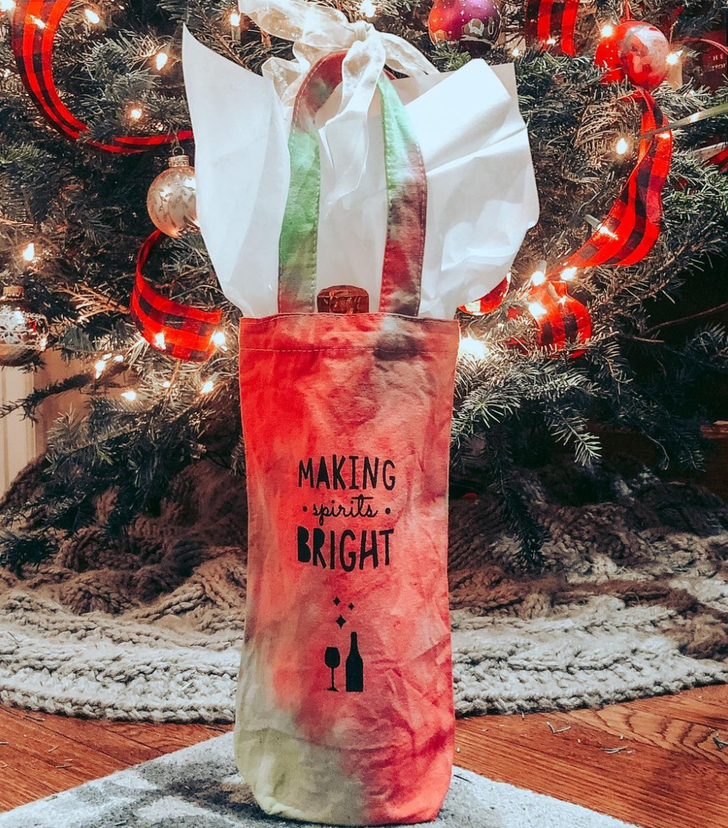 Holiday Tie-Dye Wine Tote - Making Spirits Bright